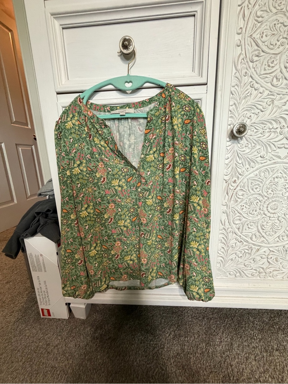 LOFT Green Floral Boho Long Sleeve Blouse Size Medium
